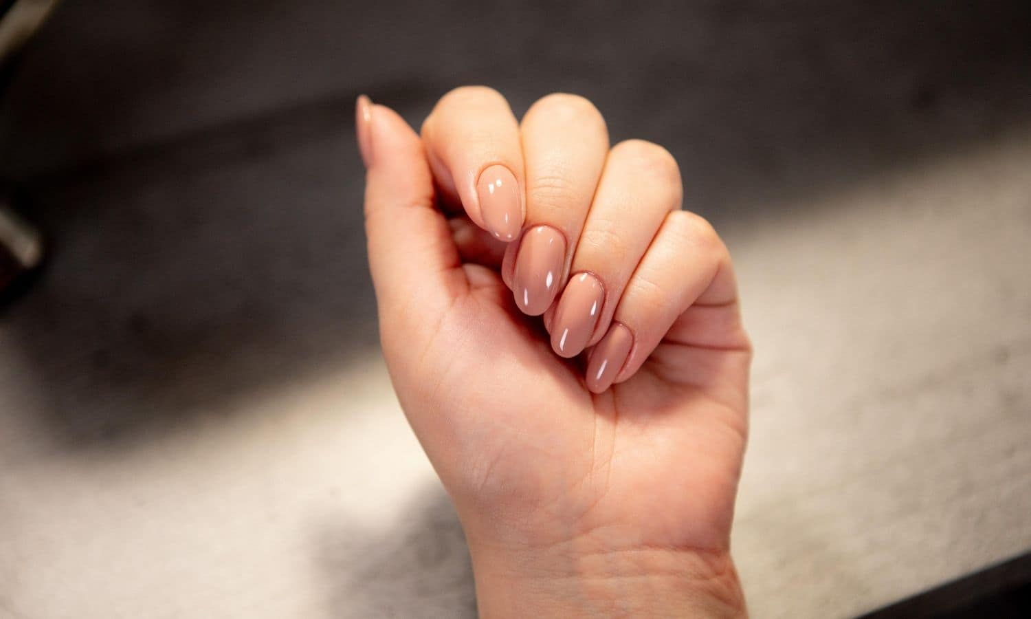 Nude nails - Summer nail colors